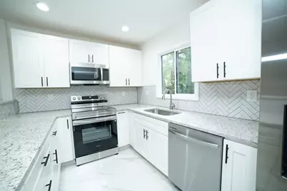 956 SW Oakland Drive SW, Atlanta, GA 30310 - Photo 9