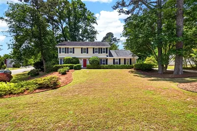 445 Cove Drive NE, Marietta, GA 30067 - Photo 5