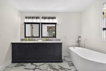 445 Cove Drive NE, Marietta, GA 30067 - Photo 3