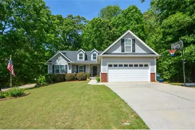 1324 Charleston Avenue, Commerce, GA 30529 - Photo 1
