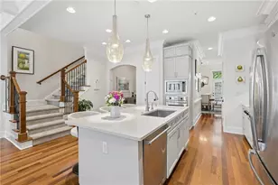 706 Creekgarden Court, Atlanta, GA 30339 - Photo 11