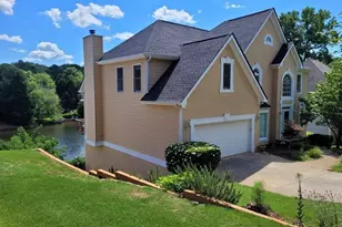 2285 Wildwood Lake Dr, Suwanee, GA 30024 - Photo 3