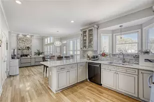 2285 Wildwood Lake Dr, Suwanee, GA 30024 - Photo 15