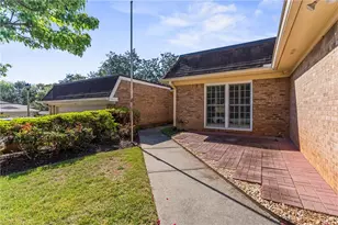 4413 Village Oaks Ridge, Atlanta, GA 30338 - Photo 5