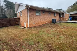 837 Parkstone Dr, Stone Mountain, GA 30083 - Photo 37