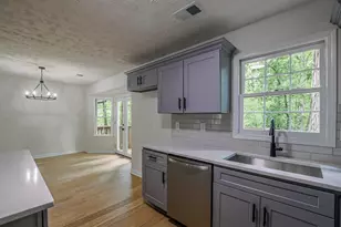 1450 Ashbrook Dr, Lawrenceville, GA 30043 - Photo 13