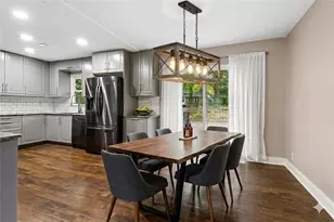 1042 Mountain Woods Ct, Stone Mountain, GA 30087 - Photo 11