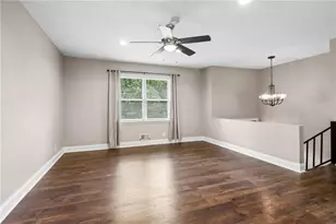 1042 Mountain Woods Ct, Stone Mountain, GA 30087 - Photo 7
