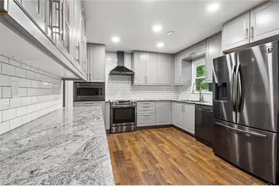 1042 Mountain Woods Court, Stone Mountain, GA 30087 - Photo 17