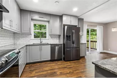 1042 Mountain Woods Court, Stone Mountain, GA 30087 - Photo 21