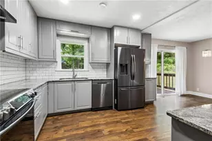 1042 Mountain Woods Ct, Stone Mountain, GA 30087 - Photo 21