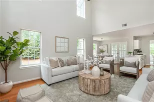 1005 Crabapple Lake Cir, Roswell, GA 30076 - Photo 19