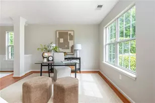 1005 Crabapple Lake Cir, Roswell, GA 30076 - Photo 7