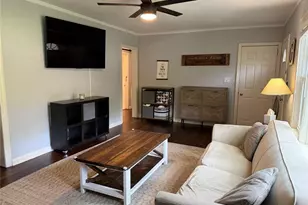 1091 Walker Dr, Decatur, GA 30030 - Photo 7