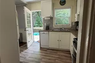 1091 Walker Dr, Decatur, GA 30030 - Photo 17