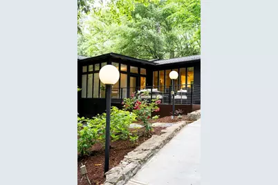 922 Barton Woods Road NE, Atlanta, GA 30307 - Photo 9