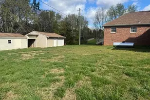 5677 Bentley Rd, Cumming, GA 30040 - Photo 19