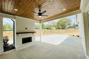 212 Suwanee Ave, Suwanee, GA 30024 - Photo 27