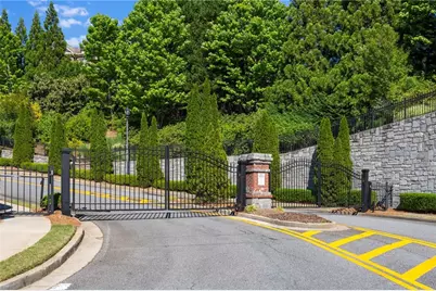 7805 Highland Bluff, Sandy Springs, GA 30328 - Photo 47