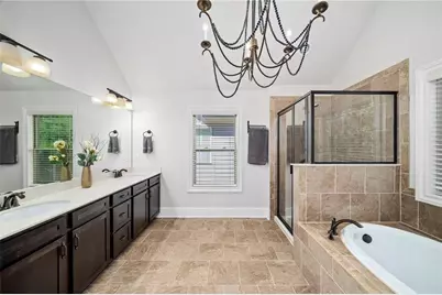 7805 Highland Bluff, Sandy Springs, GA 30328 - Photo 23