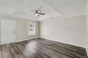 1382 N Hampton Dr, Hampton, GA 30228 - Photo 9