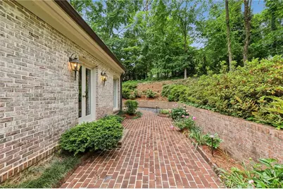 5240 Kenbrook Way, Sandy Springs, GA 30327 - Photo 39