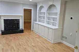 660 Forest Hills Dr, Sandy Springs, GA 30342 - Photo 11