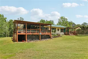 1949 Bonnie Ridge Dr, Griffin, GA 30223 - Photo 3