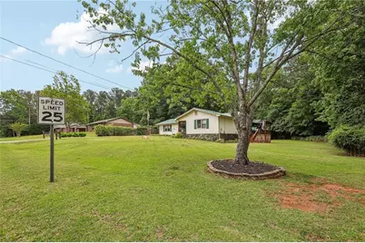 1949 Bonnie Ridge Drive, Griffin, GA 30223 - Photo 3