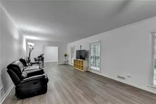 2048 Fisher Trail NE, Atlanta, GA 30345 - Photo 5