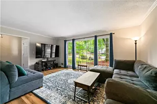 2993 Huntcliff Dr, Marietta, GA 30066 - Photo 9