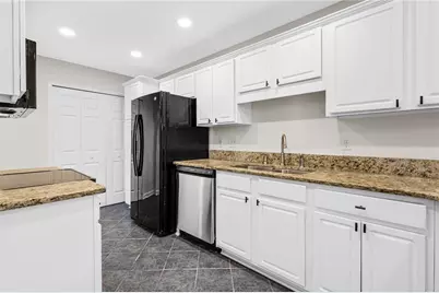 1805 Brighton Point, Atlanta, GA 30328 - Photo 9