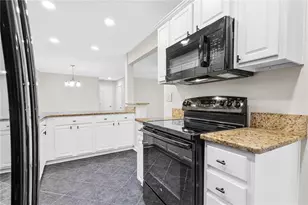 1805 Brighton Point, Atlanta, GA 30328 - Photo 11