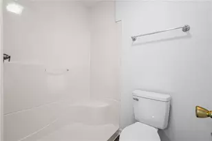 1805 Brighton Point, Atlanta, GA 30328 - Photo 23