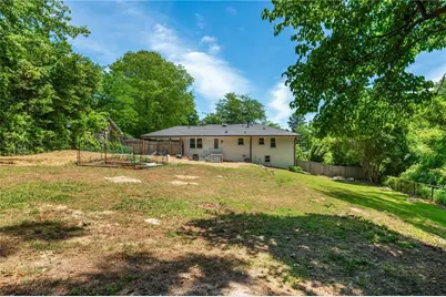 3136 Meadowood Lane, Atlanta, GA 30341 - Photo 17