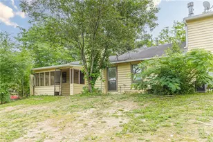 122 Sandalwood Cir, Lawrenceville, GA 30046 - Photo 39