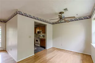 122 Sandalwood Cir, Lawrenceville, GA 30046 - Photo 7
