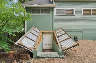 1248 Barnes St NW, Atlanta, GA 30318 - Photo 21
