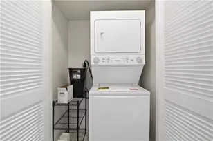48 Peachtree Ave NE, Atlanta, GA 30305 - Photo 27