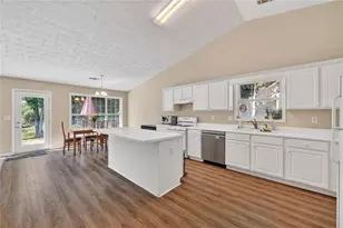 3269 Woodtree Ln, Buford, GA 30519 - Photo 9