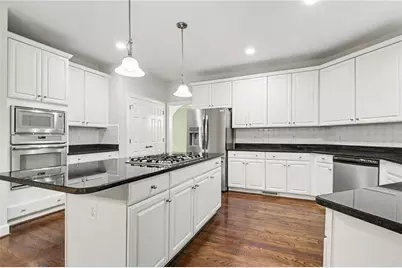 3914 Noblin Creek Drive, Duluth, GA 30097 - Photo 17