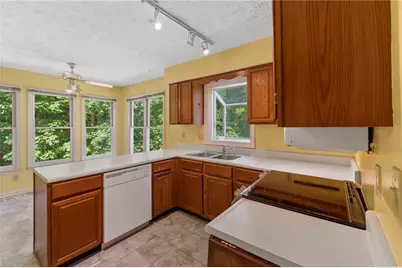 2261 SW Brookmont Terrace, Marietta, GA 30064 - Photo 9