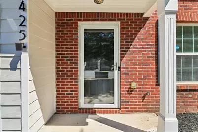 9425 Lakeview Road, Union City, GA 30291 - Photo 5