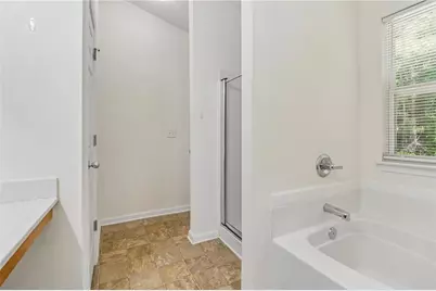 9425 Lakeview Road, Union City, GA 30291 - Photo 27