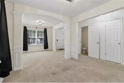 9425 Lakeview Road, Union City, GA 30291 - Photo 19
