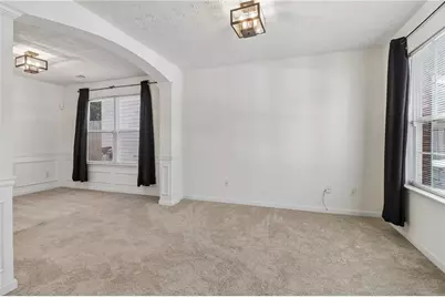 9425 Lakeview Road, Union City, GA 30291 - Photo 13