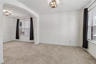 9425 Lakeview Rd, Union City, GA 30291 - Photo 13