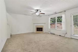 9425 Lakeview Rd, Union City, GA 30291 - Photo 7