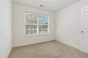 9425 Lakeview Rd, Union City, GA 30291 - Photo 33