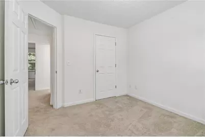 9425 Lakeview Road, Union City, GA 30291 - Photo 35